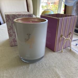 Lollia perfumed candle “Relax” Lavender & Honey 11 oz NIB